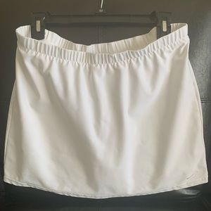 Nike Tennis/Golf Skort, Size M, Poly/Spandex Wimbledon White
